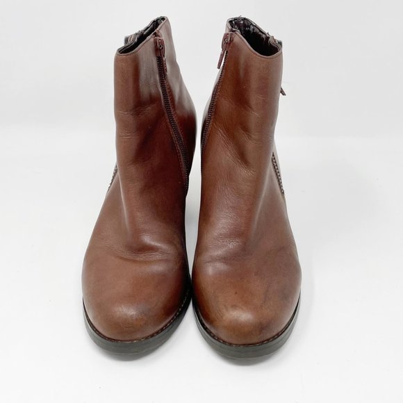 Marc Fisher Womens Brown Leather Side Zip Heel Bootie  Size 7.5 READ Description - Picture 5 of 9
